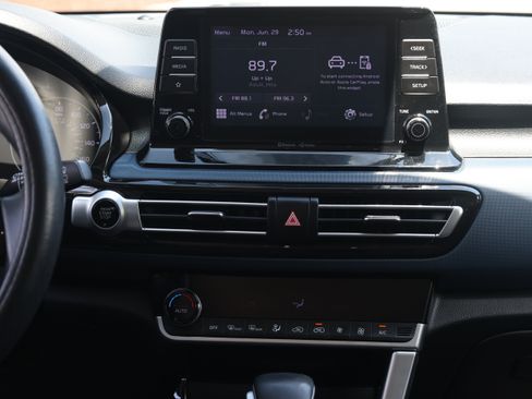 Used 2023 Kia Seltos S FWD image 8