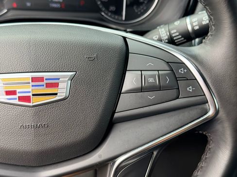 Used 2022 Cadillac XT5 Luxury image 29