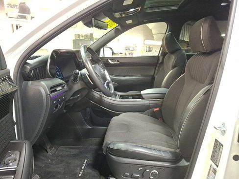 Used 2024 Hyundai Palisade Calligraphy image 13