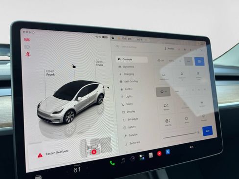 Used 2023 Tesla Model Y AWD image 23