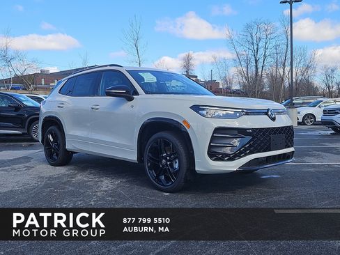 New 2026 Volkswagen Tiguan SE R-Line AWD/4WD image 1