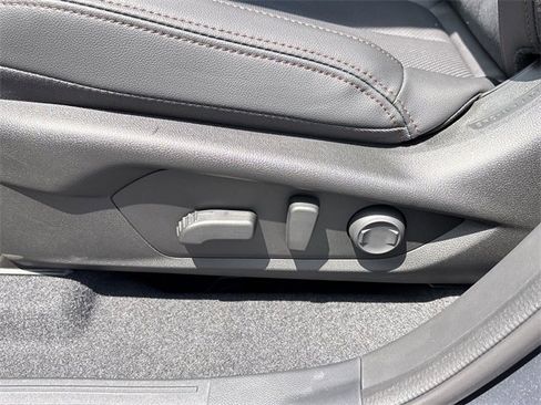 New 2025 Subaru Forester Touring image 17