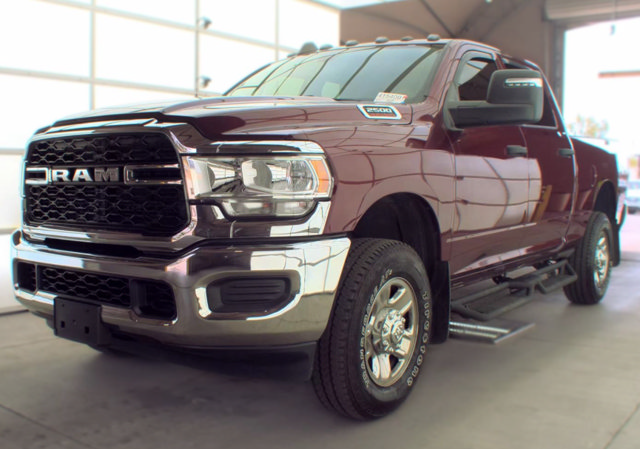 Used 2024 RAM 2500 Tradesman w/ Chrome Appearance Group AWD/4WD image 1