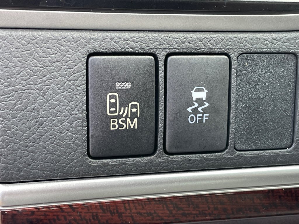 Used 2013 Toyota Camry XLE FWD image 34