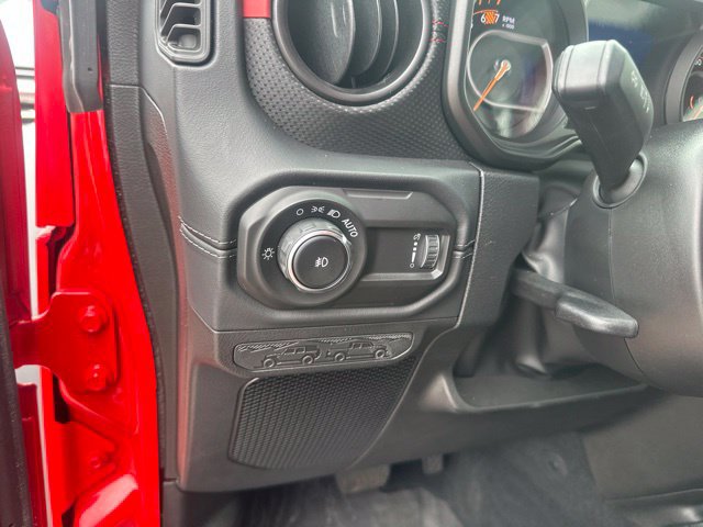 Used 2026 Jeep Wrangler Unlimited Rubicon w/ Safety Group AWD/4WD image 17