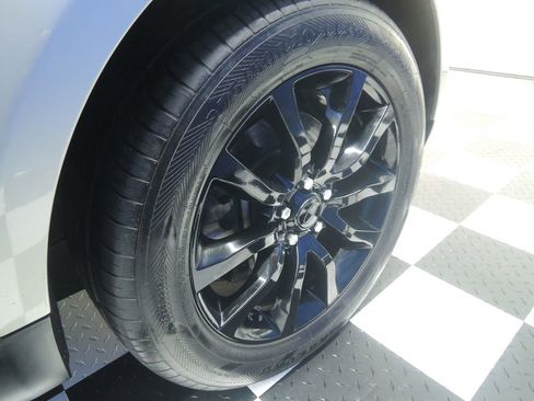 Used 2014 Land Rover Range Rover Sport HSE AWD/4WD image 40