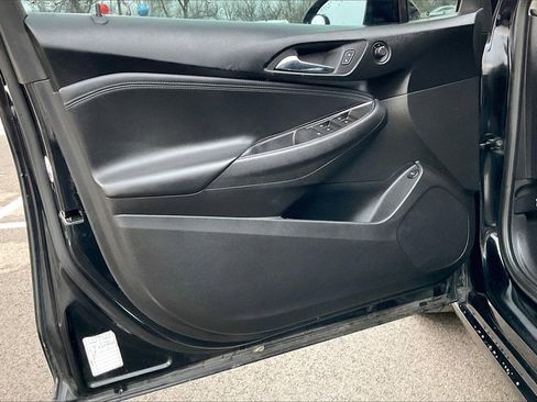 Used 2017 Chevrolet Cruze Premier image 23