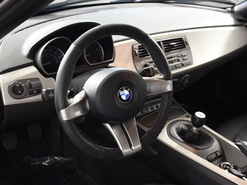Used 2003 BMW Z4 2.5i RWD image 13