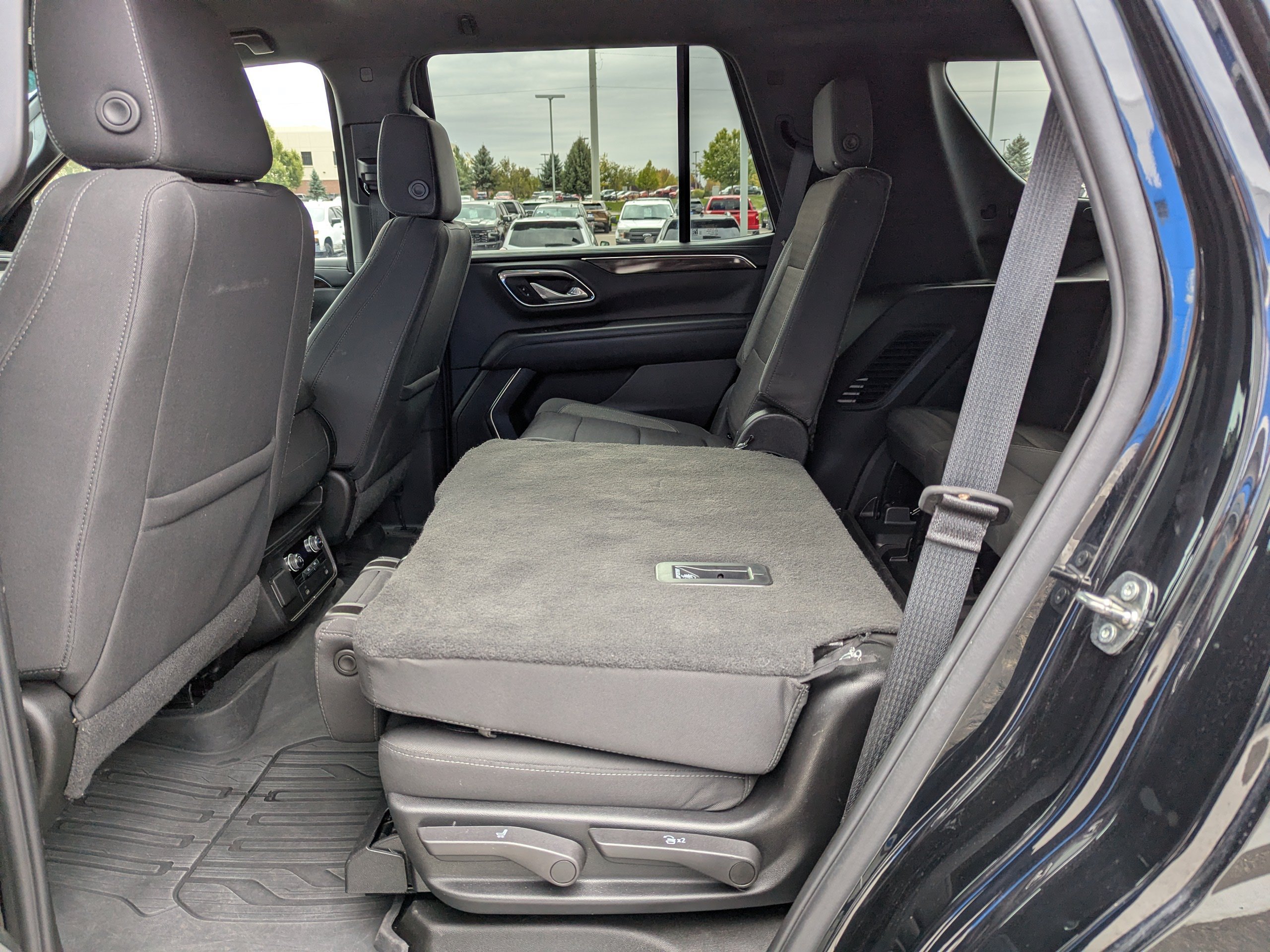 Certified 2023 GMC Yukon SLE w/ Gmc Pro Safety Plus Package AWD/4WD image 32