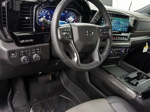 New 2026 Chevrolet Silverado 2500 ZR2 image 10