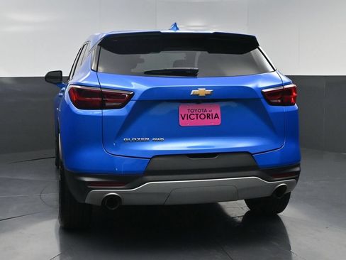 Used 2025 Chevrolet Blazer LT AWD/4WD image 17