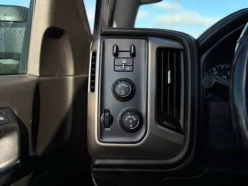 Used 2018 GMC Sierra 2500 Denali w/ Duramax Plus Package image 10