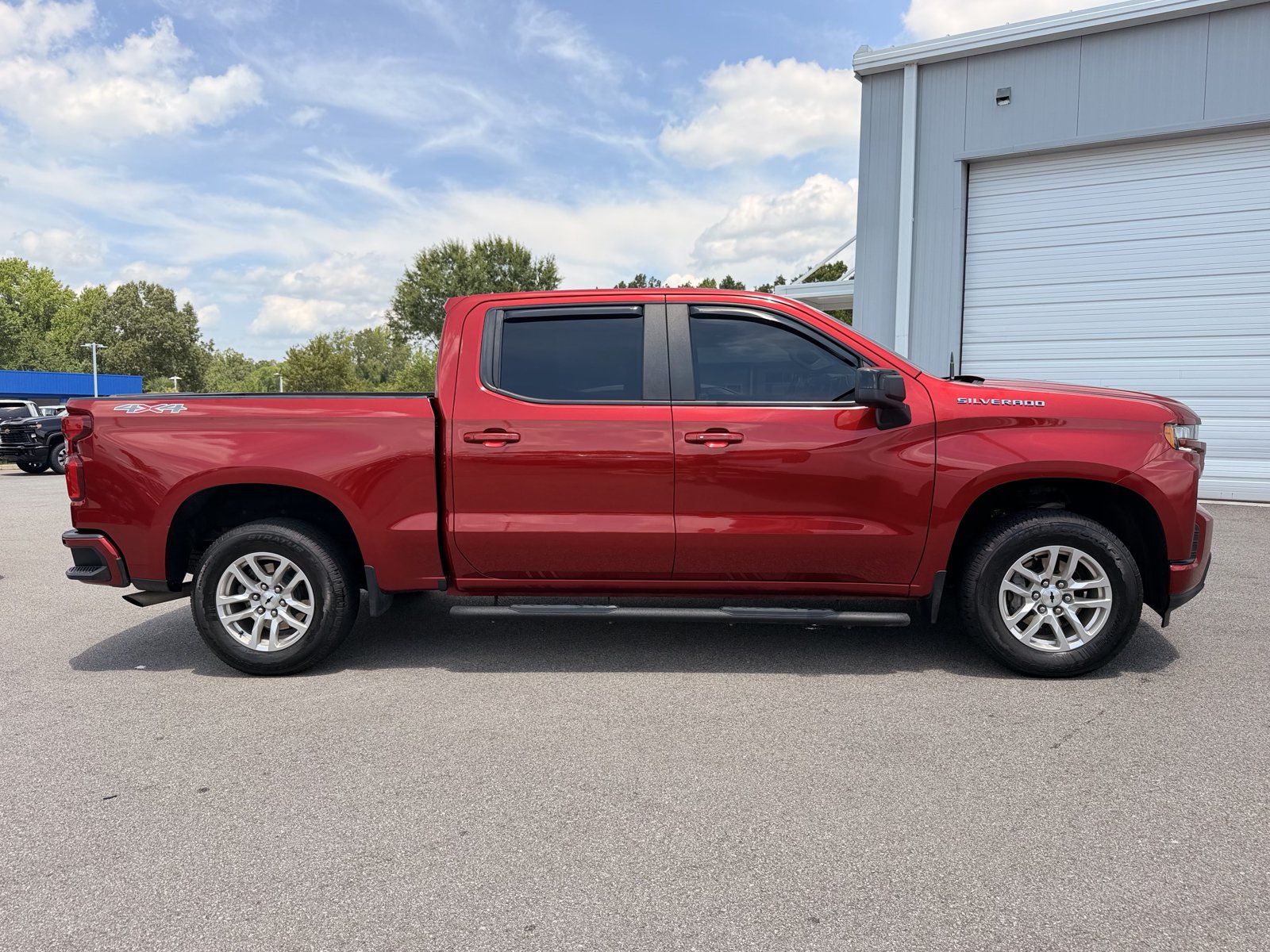 Used 2021 Chevrolet Silverado 1500 RST w/ Bed Protection Package AWD/4WD image 13