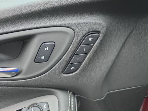 Used 2023 Buick Encore GX Essence w/ Experience Buick Package image 27