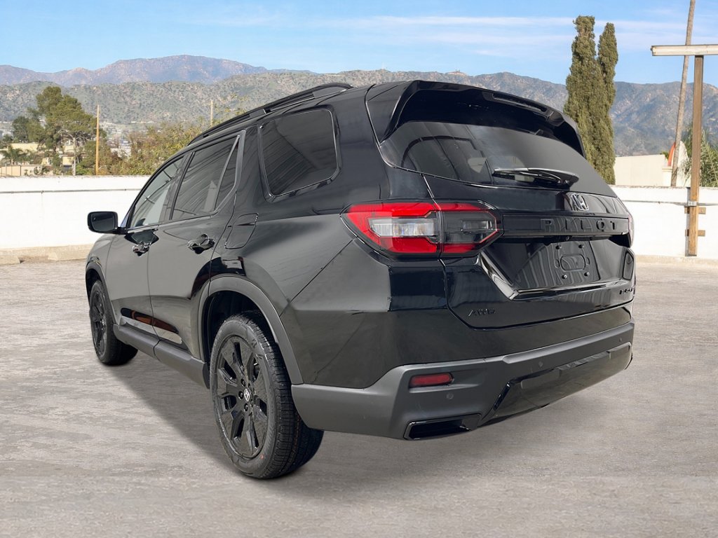 New 2026 Honda Pilot Black Edition image 3