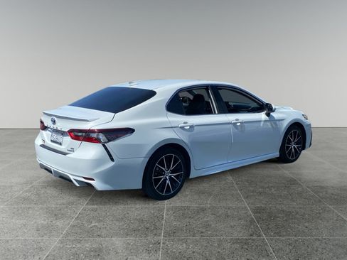 Used 2023 Toyota Camry SE w/ Audio Upgrade Package FWD image 5