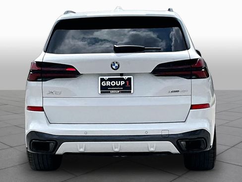 Used 2026 BMW X5 xDrive40i w/ M Sport Package AWD/4WD image 4