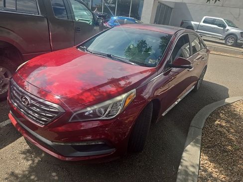 Used 2016 Hyundai Sonata Sport w/ Option Group 1V FWD image 1