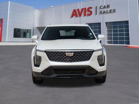 Used 2024 Cadillac XT4 Premium Luxury AWD/4WD image 2