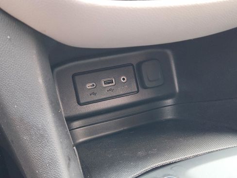 Used 2024 Chevrolet Equinox LS w/ Driver Confidence II Package FWD image 13