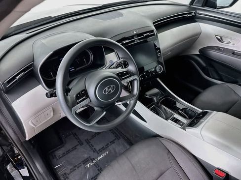 Used 2022 Hyundai Tucson SEL FWD image 2
