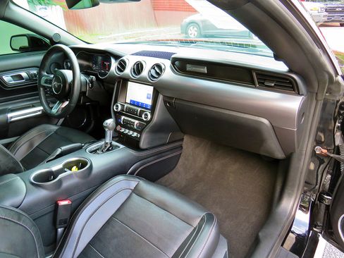 Used 2021 Ford Mustang GT Premium w/ Equipment Group 401A image 16