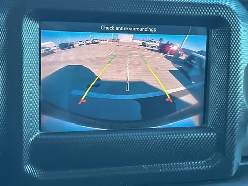 Used 2020 Jeep Wrangler Unlimited Sahara image 18