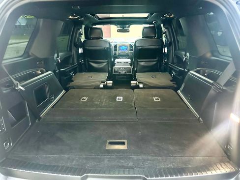 Used 2020 Ford Expedition XLT w/ Black Accent Package RWD image 20