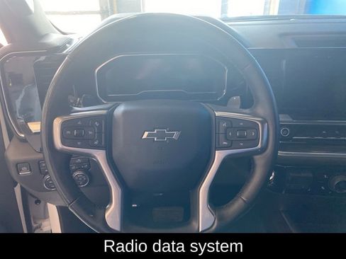 Used 2024 Chevrolet Silverado 1500 RST w/ Redline Edition AWD/4WD image 15