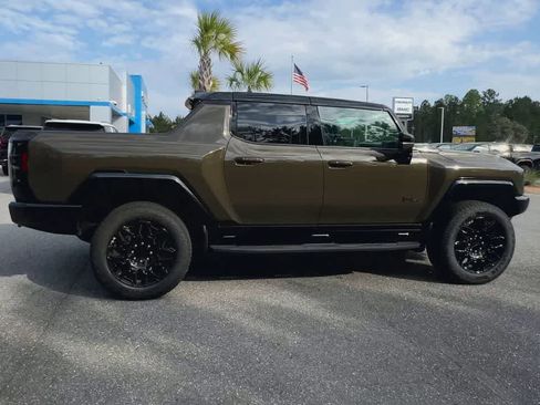 New 2025 GMC Hummer EV 3X w/ LPO, Dark Essentials Package image 9