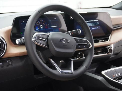 New 2026 Chevrolet Equinox ACTIV w/ Convenience Package III image 19