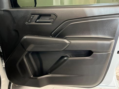 Used 2025 Chevrolet Colorado Trail Boss AWD/4WD image 23