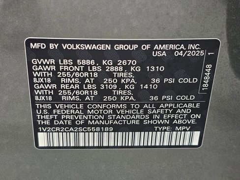 Certified 2025 Volkswagen Atlas Peak Edition SE image 31