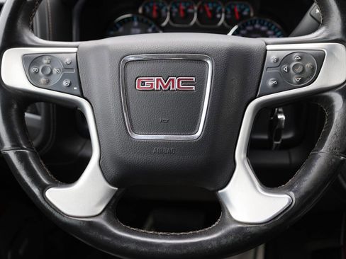 Used 2017 GMC Sierra 1500 SLT w/ Enhanced Driver Alert Package AWD/4WD image 18
