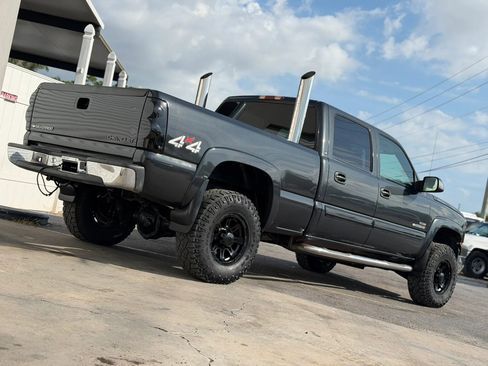 Used 2003 Chevrolet Silverado 2500 LS AWD/4WD image 4
