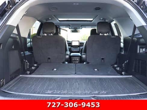Used 2022 Ford Explorer Limited w/ Equipment Group 301A RWD image 22