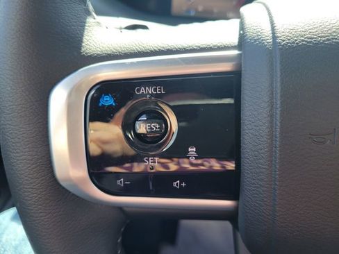 New 2025 Nissan Armada SL w/ Captain's Chari Seat Package image 19