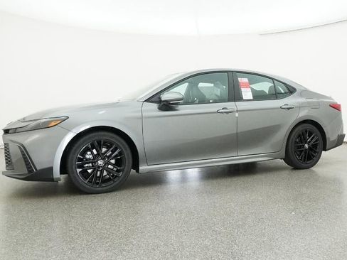 New 2026 Toyota Camry SE image 40