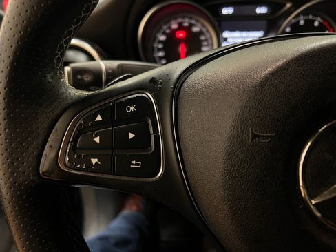 Used 2018 Mercedes-Benz CLA 250 4MATIC image 16