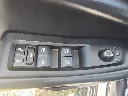 Certified 2022 Jeep Grand Cherokee L Limited AWD/4WD image 23