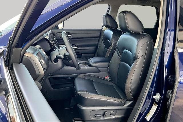 Certified 2023 Nissan Pathfinder SL w/ SL Premium Package FWD image 8