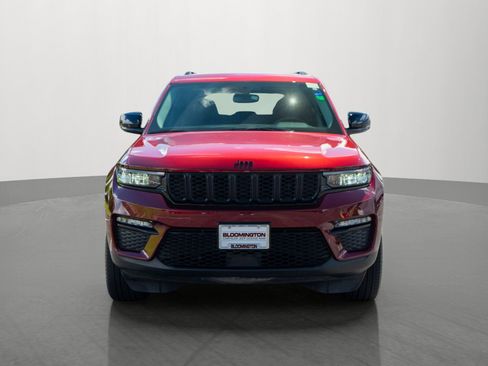 Used 2023 Jeep Grand Cherokee Limited w/ Black Appearance Package AWD/4WD image 2