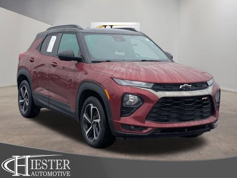 Used 2023 Chevrolet TrailBlazer RS w/ Convenience Package AWD/4WD image 1