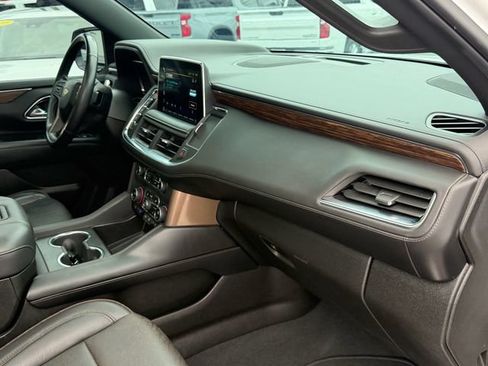Used 2023 Chevrolet Tahoe High Country RWD image 16
