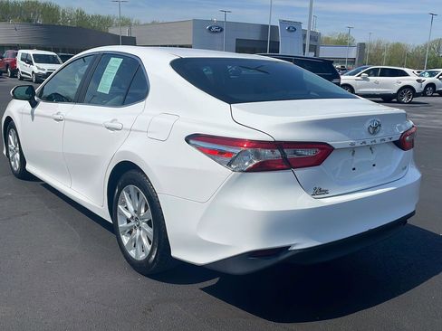 Used 2018 Toyota Camry LE w/ Convenience Package image 3