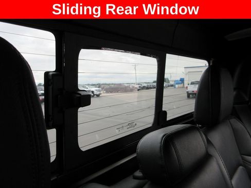 Used 2020 Jeep Gladiator Overland AWD/4WD image 22