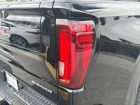 Used 2025 GMC Sierra 1500 Denali image 26