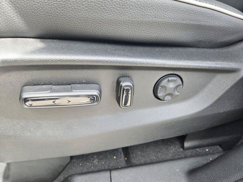 Used 2025 Honda Odyssey Elite image 23