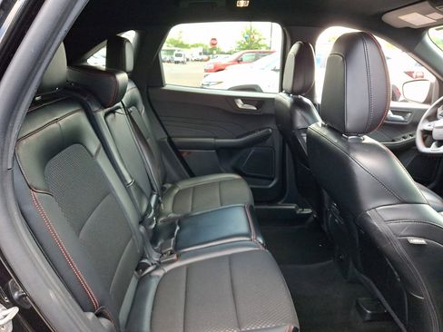 Used 2025 Ford Escape ST-Line AWD/4WD image 15