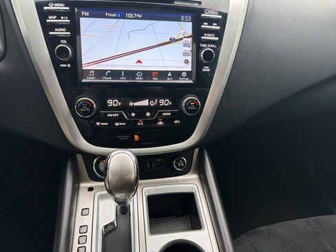 Used 2018 Nissan Murano SV image 15